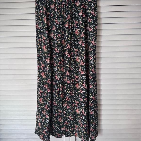 Sezane Ralph Skirt in Navy Garden XS (Fr 34 / US 2) - Picture 3 of 6